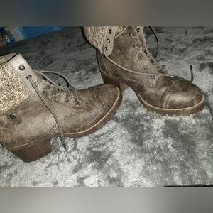 Bamboo cuffed combat booties